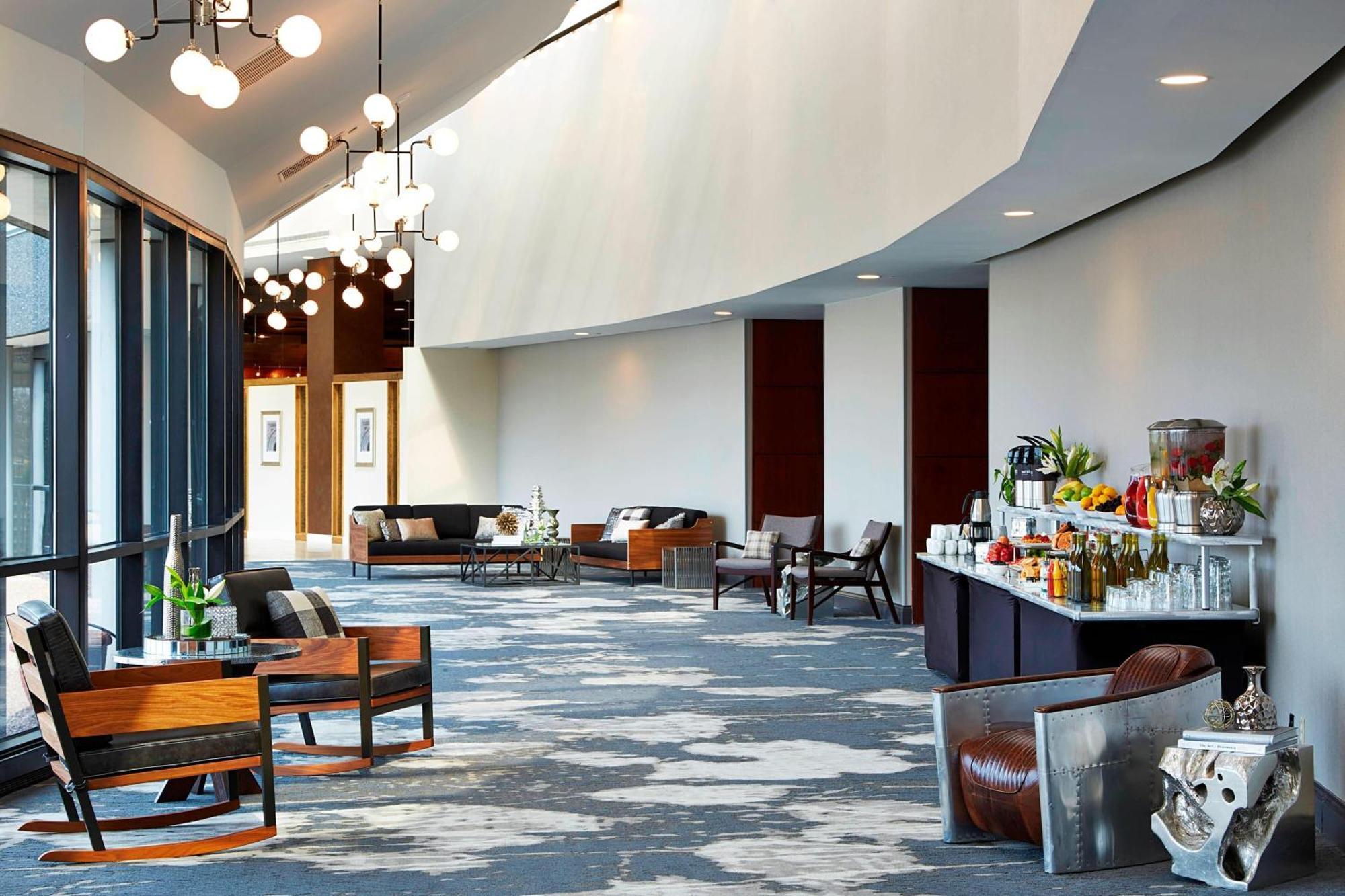 Renaissance St. Louis Airport Hotel Berkeley Экстерьер фото