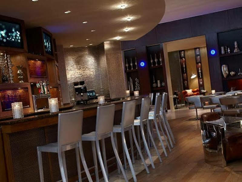 Renaissance St. Louis Airport Hotel Berkeley Экстерьер фото