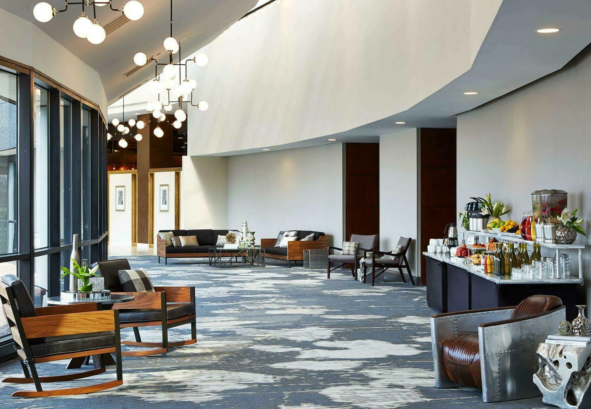 Renaissance St. Louis Airport Hotel Berkeley Экстерьер фото